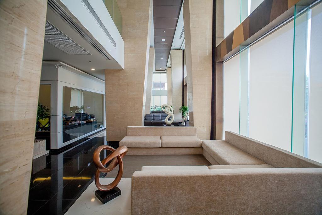 Peak Towers Apartamento